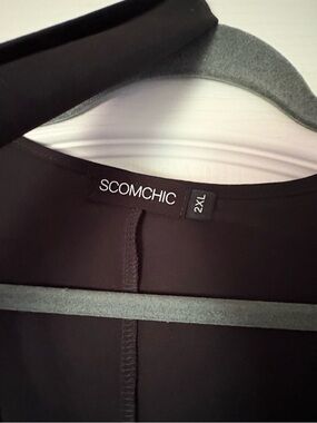 SCOMCHIC Black Top - 2XL